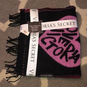 Brand New Victoria’s Secret Scarf